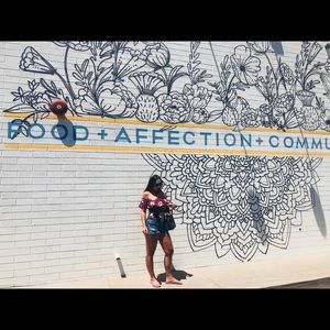 Meet your Posher, Danielle